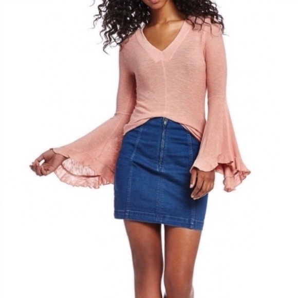 Free People Tops - Free People Soo Dramatic long sleeved top